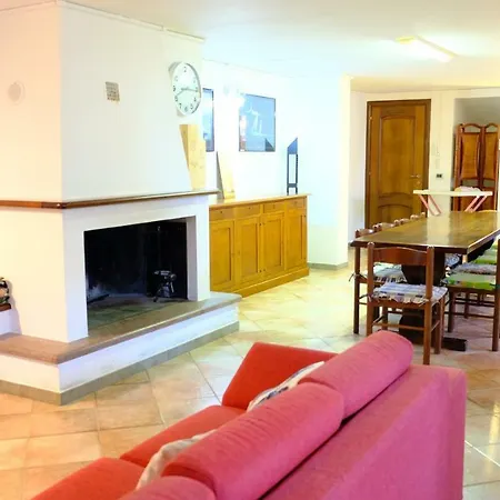 Prázdninový dům La Baia Casa Vacanze-seminterrato